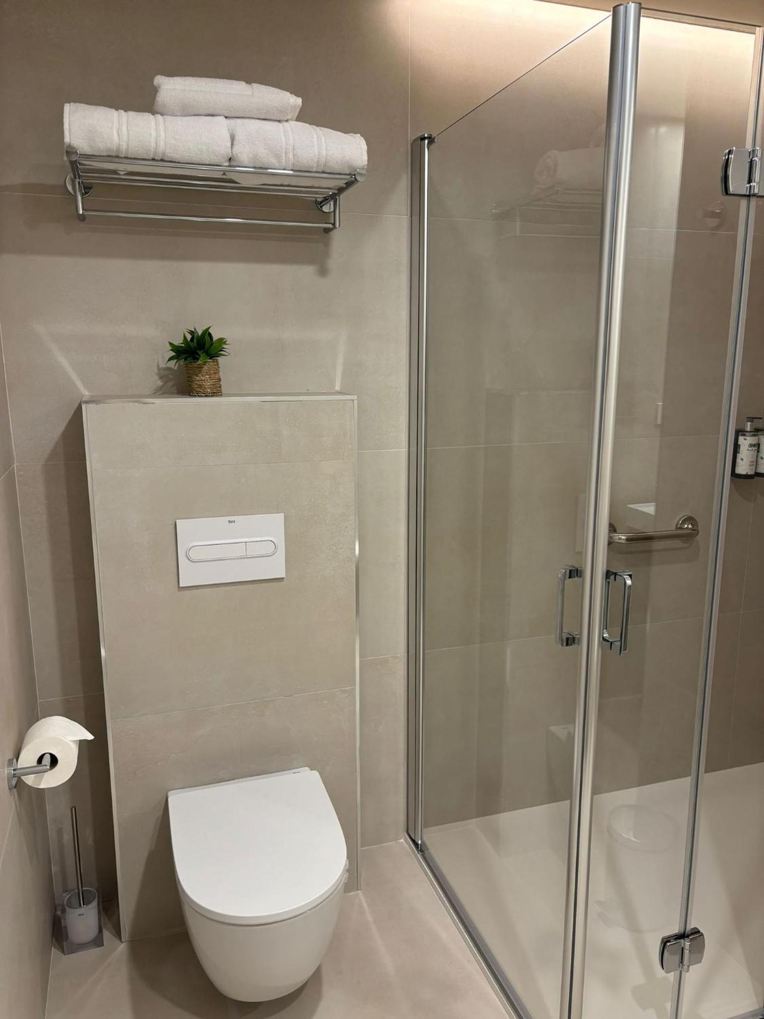 Apartamentos Joaquin Costa Santander Eksteriør bilde