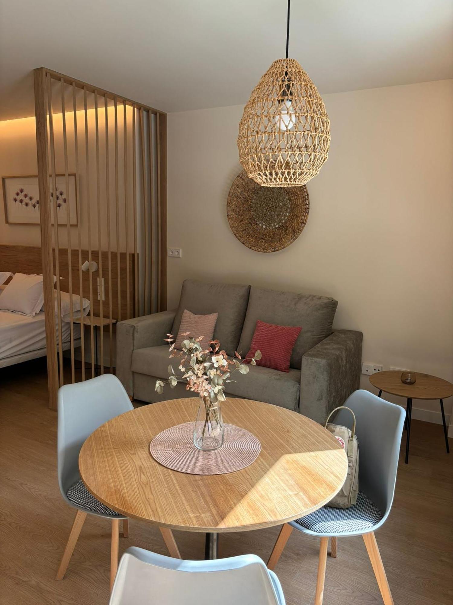 Apartamentos Joaquin Costa Santander Eksteriør bilde