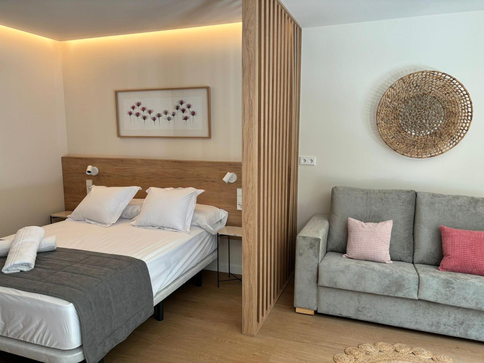 Apartamentos Joaquin Costa Santander Eksteriør bilde