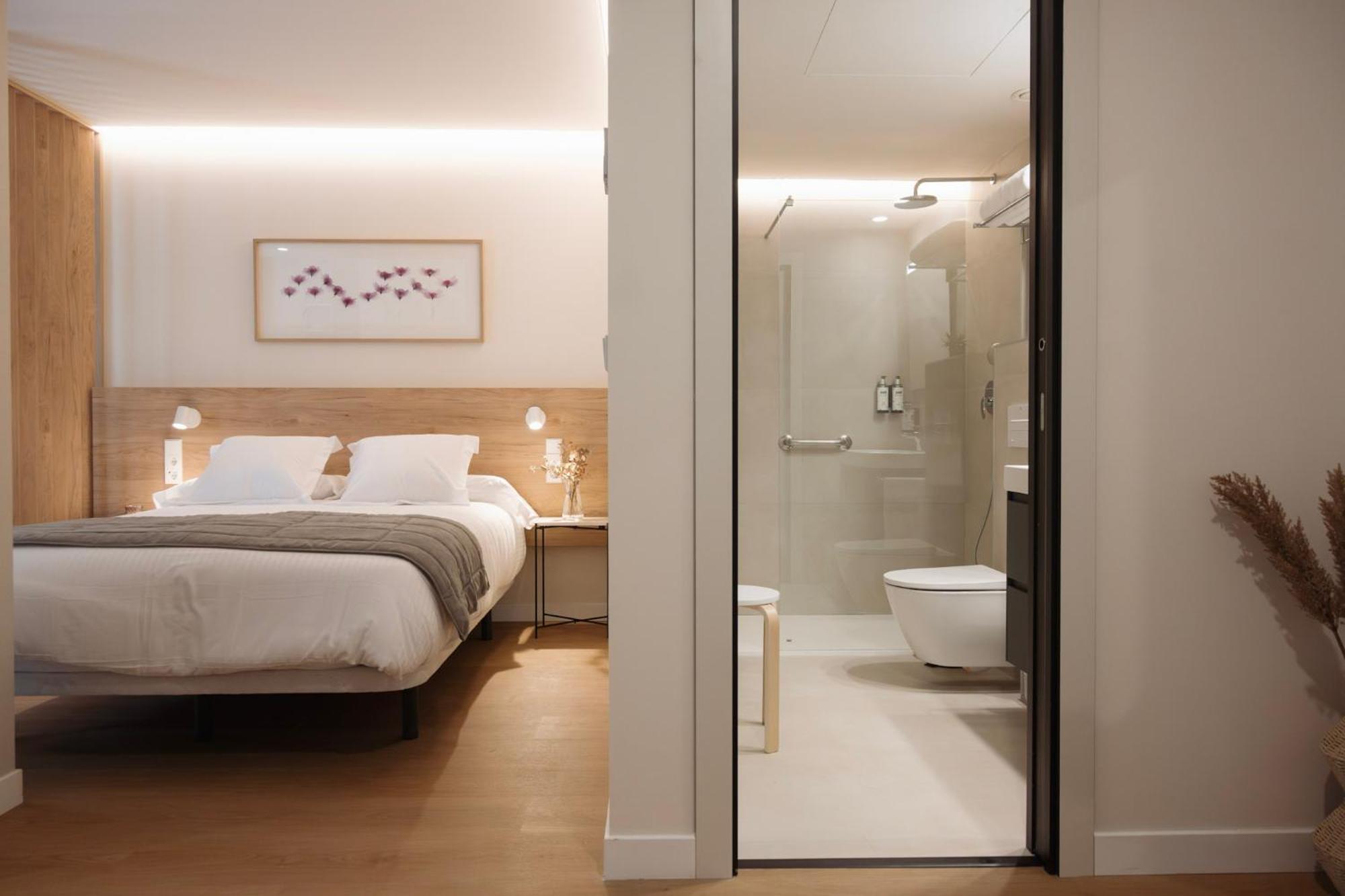 Apartamentos Joaquin Costa Santander Eksteriør bilde